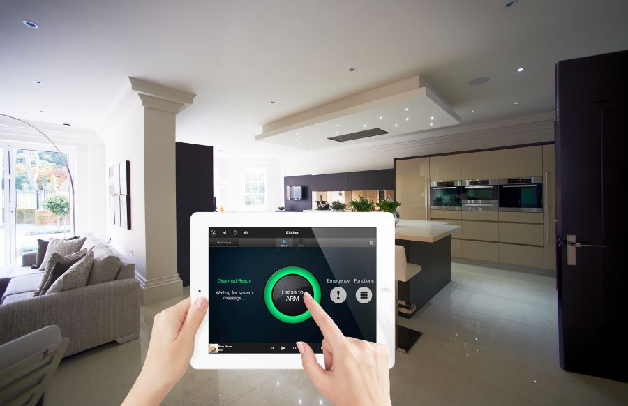 Keep You and Your Family Safe with a State-of-the-Art Home Surveillance System 